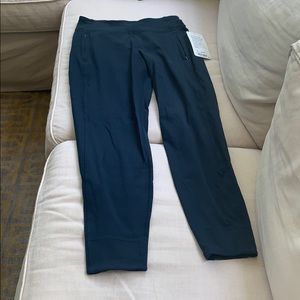 Lululemon Run Rulu Run jogger NWT size 6